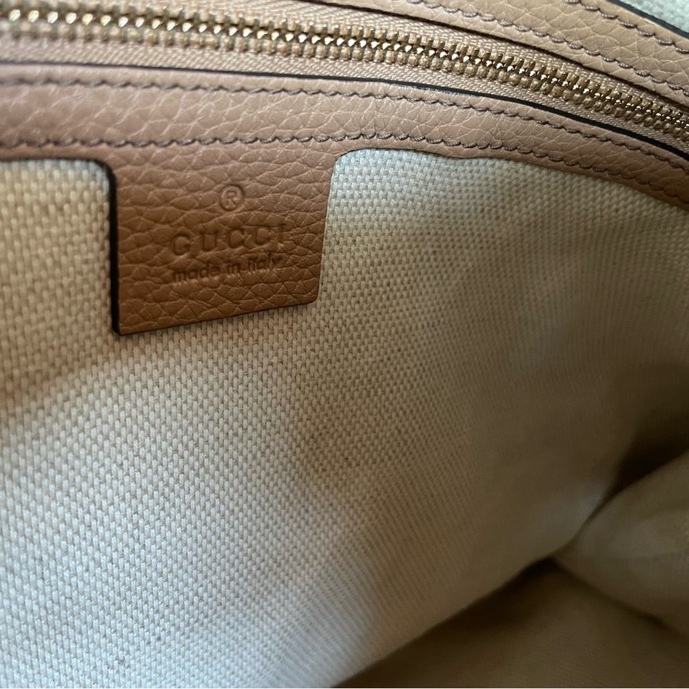 Gucci Taupe Pebbled Soho Hobo with Tassel and Gold Hardware - Picture 9 of 11